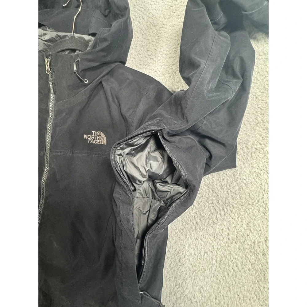 The North Face Jacket Mens‎ Medium Black Hooded Insulated Pit Zips NF0A2TC6